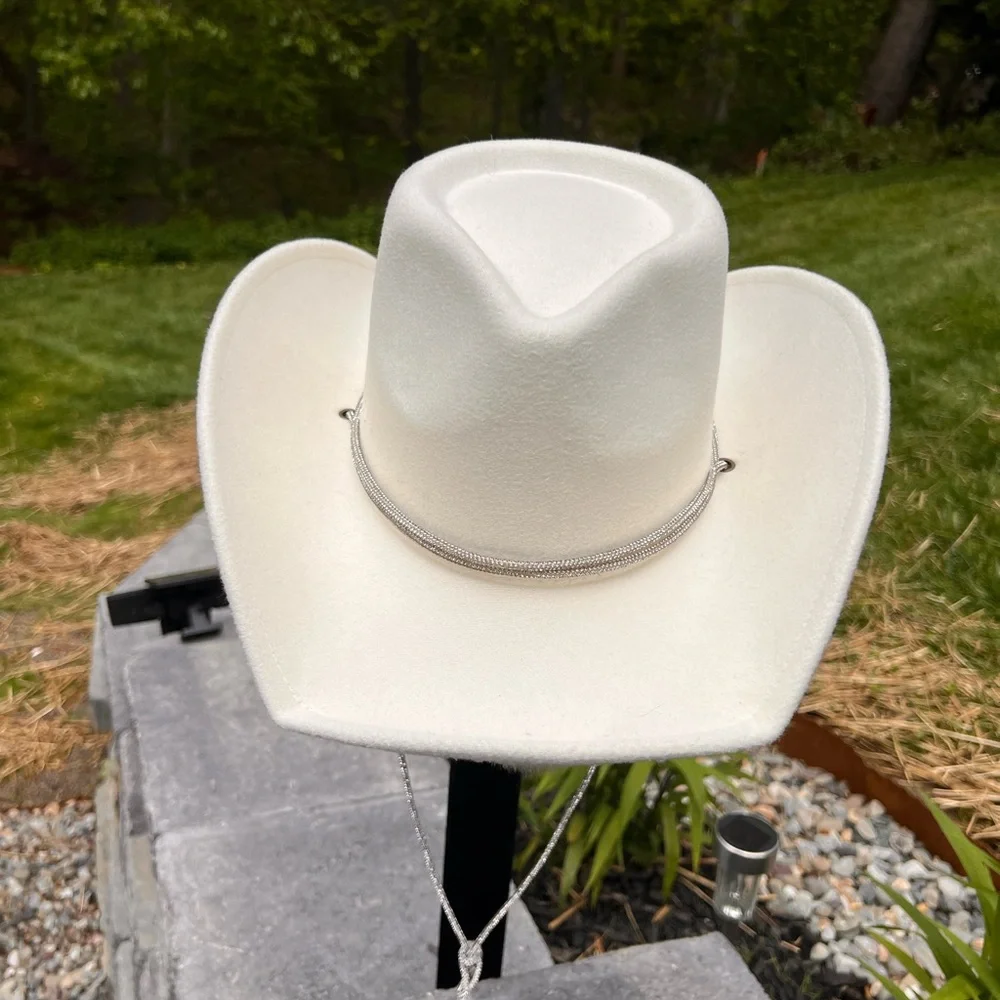 NWT White Rhinestone Strap Womens 7 Cowboy Hat Flat Brim Polyester Felt